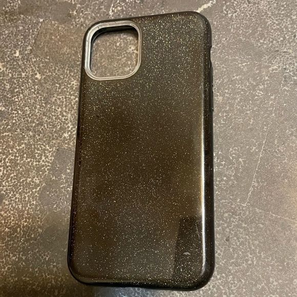 iPhone 11 Pro Cases - Set of 2 - Picture 3 of 5